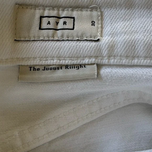 AYR The Juuust Right Short in Tofu